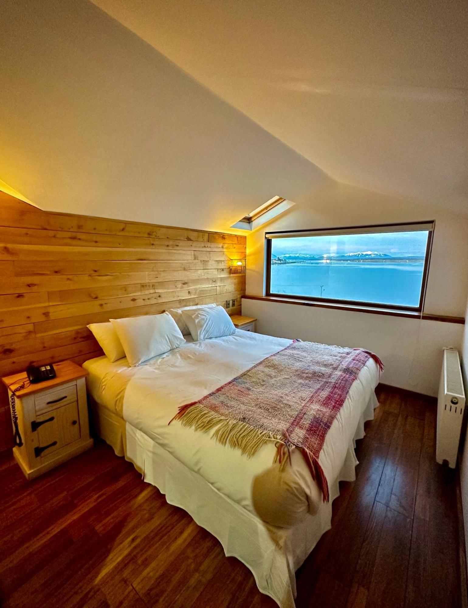 Weskar Lodge Hotel Пуэрто-Наталес Экстерьер фото