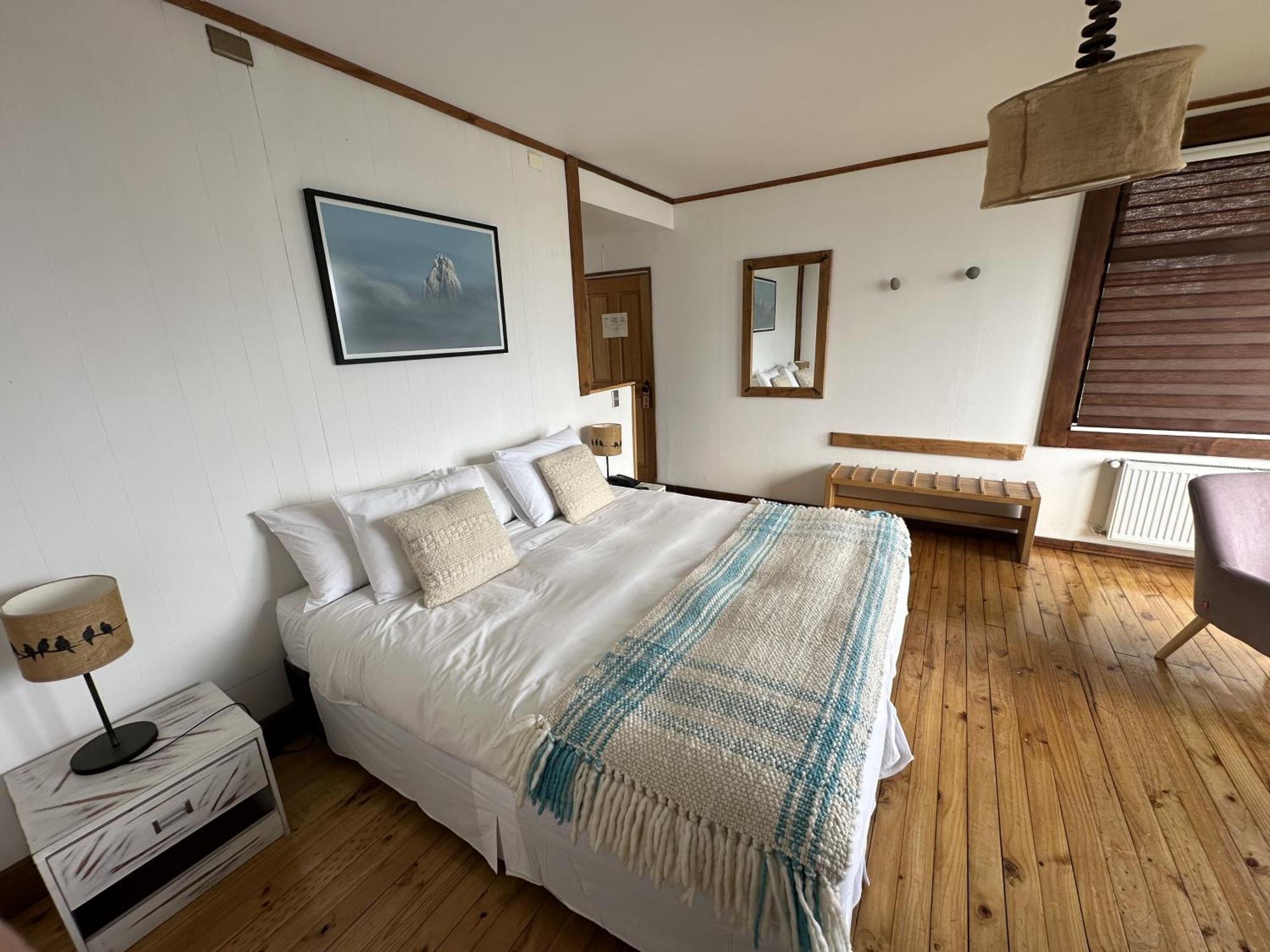 Weskar Lodge Hotel Пуэрто-Наталес Экстерьер фото