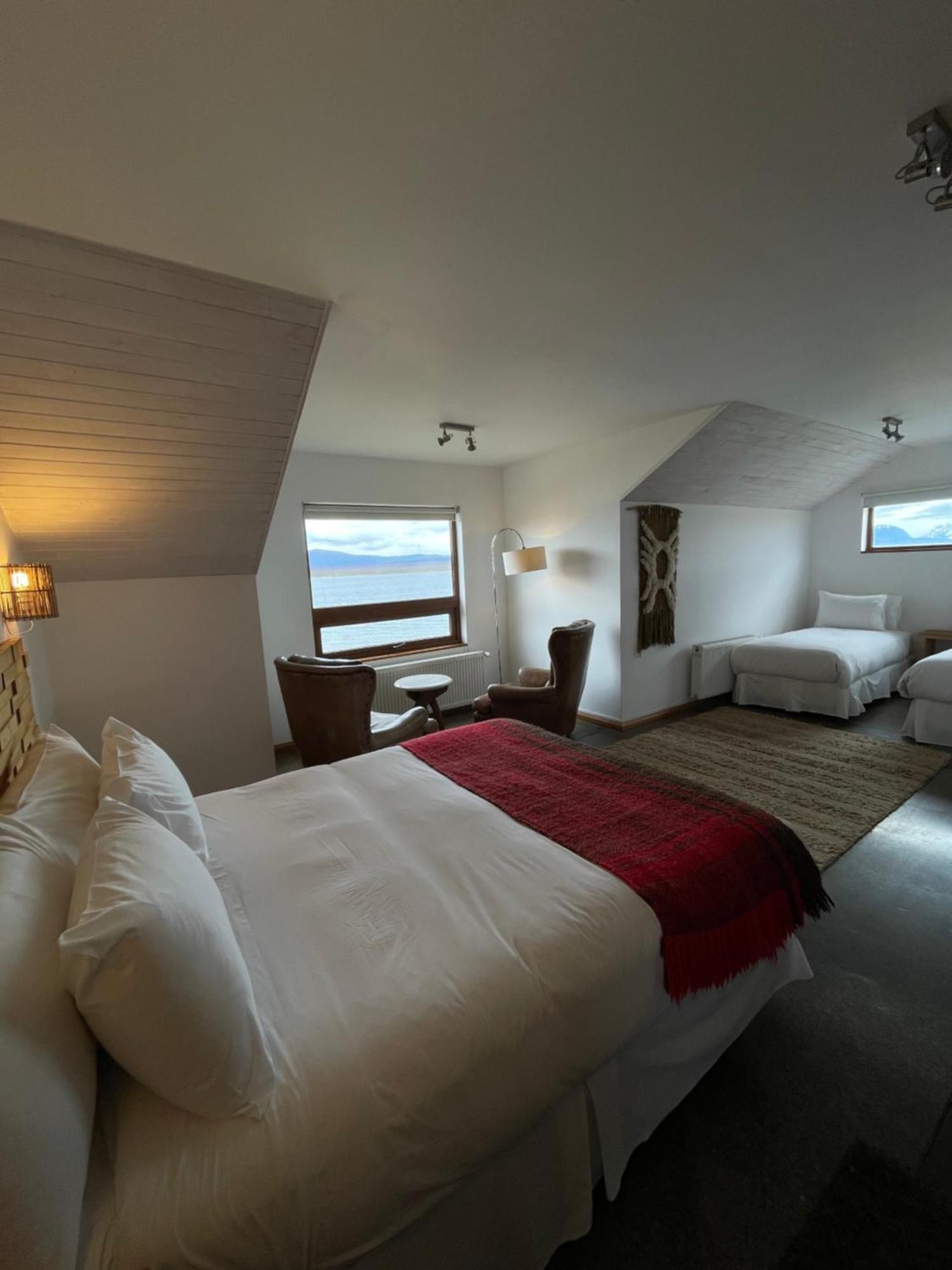 Weskar Lodge Hotel Пуэрто-Наталес Экстерьер фото