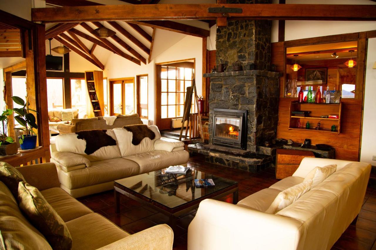 Weskar Lodge Hotel Пуэрто-Наталес Экстерьер фото